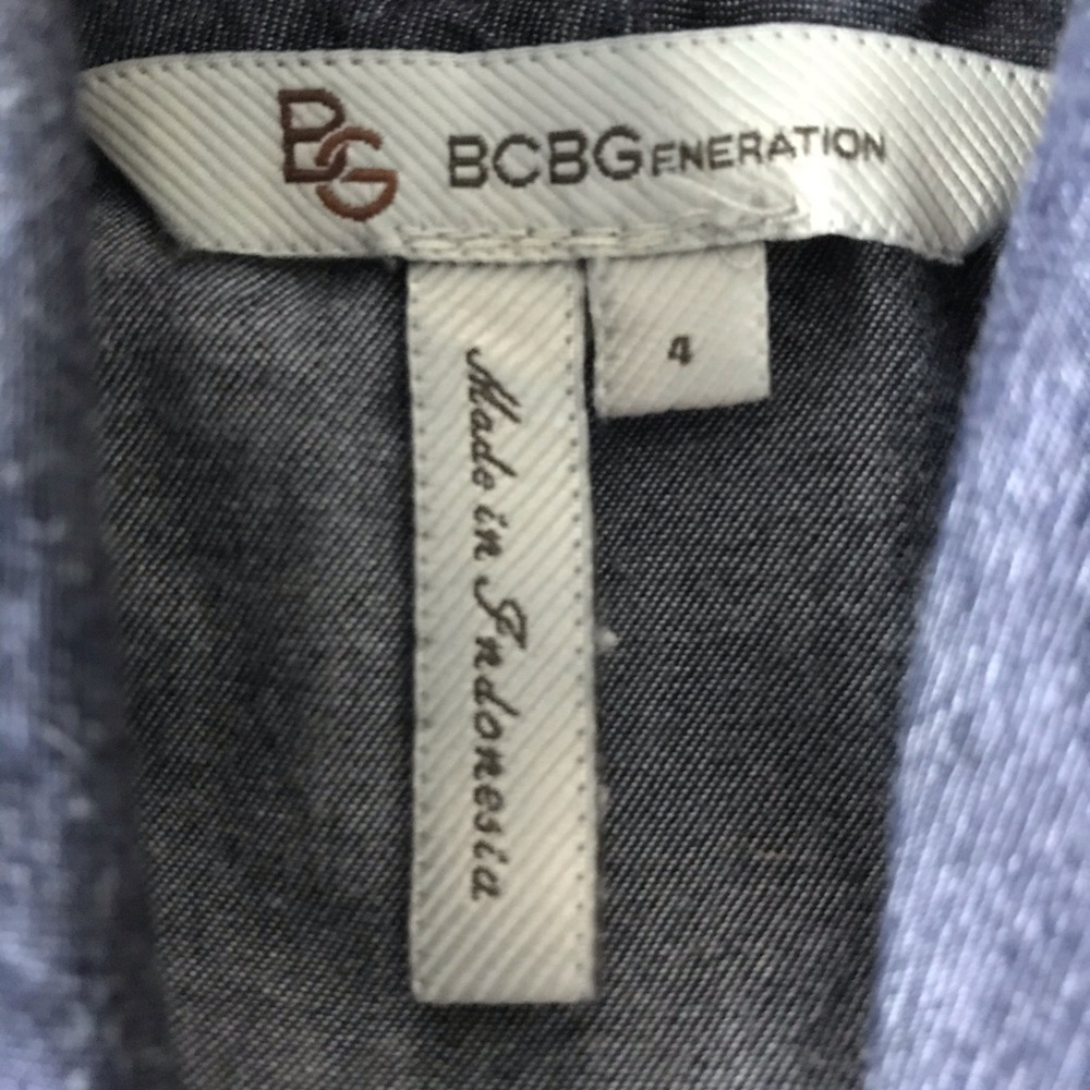 BCBGeneration size 4 sleeveless chambray dress - Picture 7 of 16